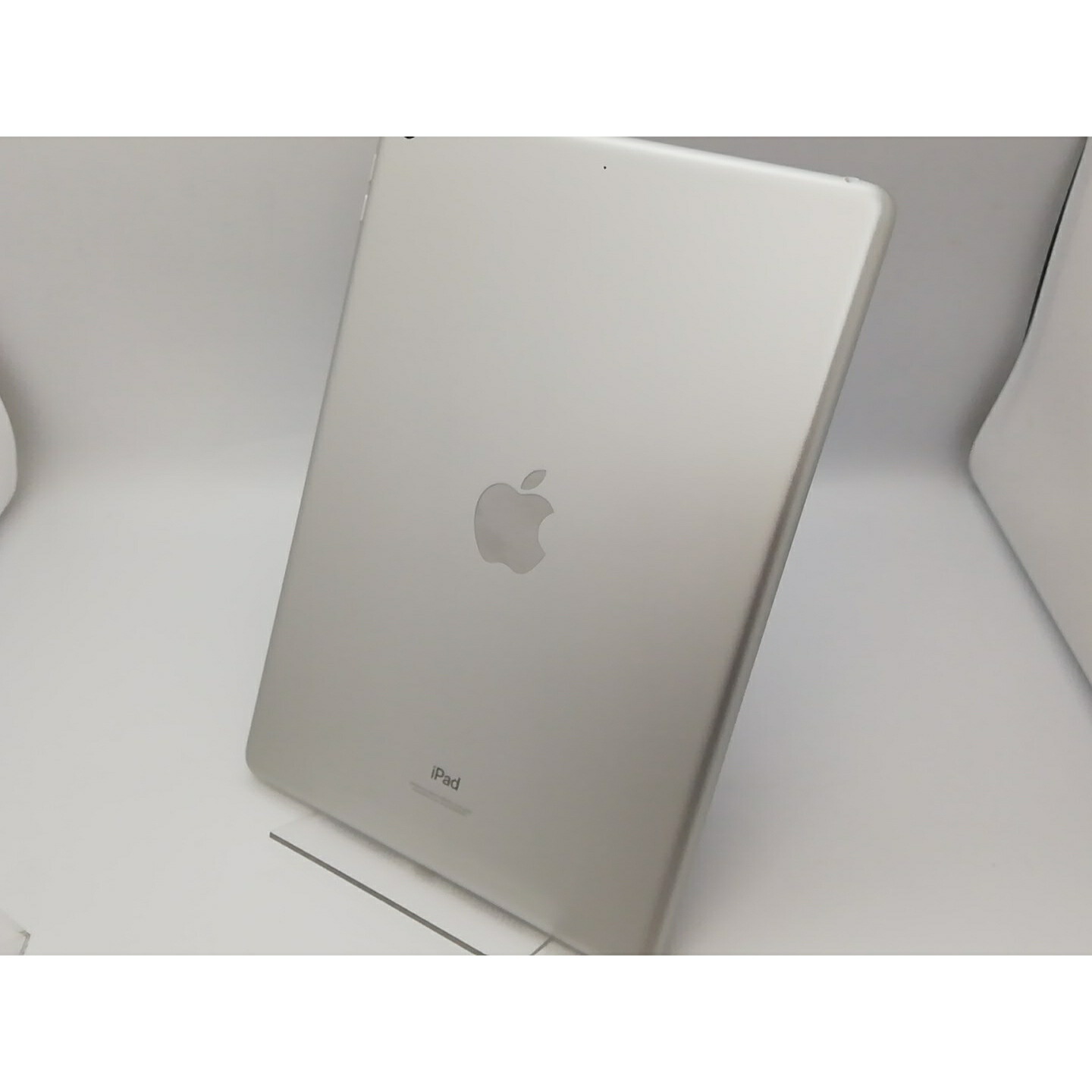 【中古】Apple 【Wi-Fi】 iPad（第9世代/2021） 64GB シルバー MK2L3J/A【三宮センター】保証期間１ヶ月【ランクB】