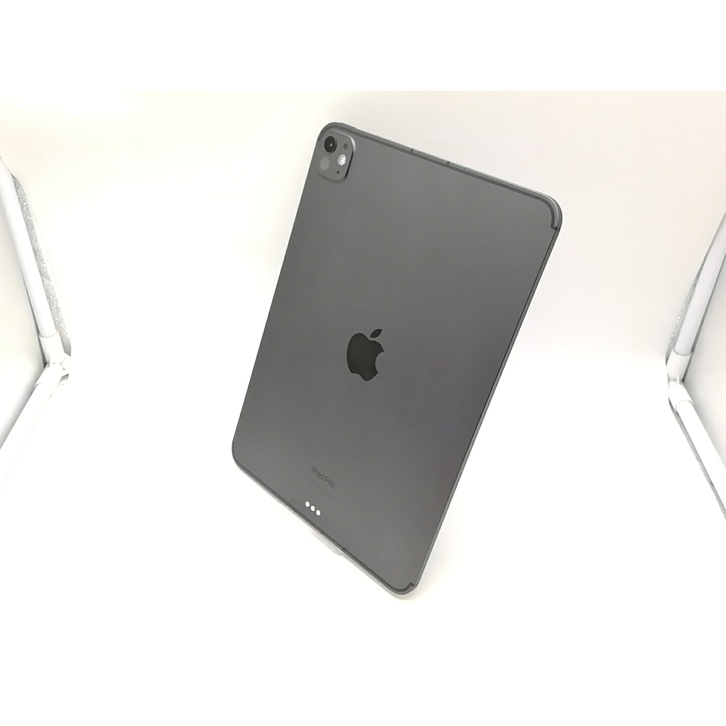 【中古】Apple 国内版 【SIM無償性】 11in iPad Pro（M4/2024） 512GB 空白文字黒いこと 標準尺度硝子 MVW33J/A【吉祥寺】引き受ける継続期間１ヶ月【価値づけるA】