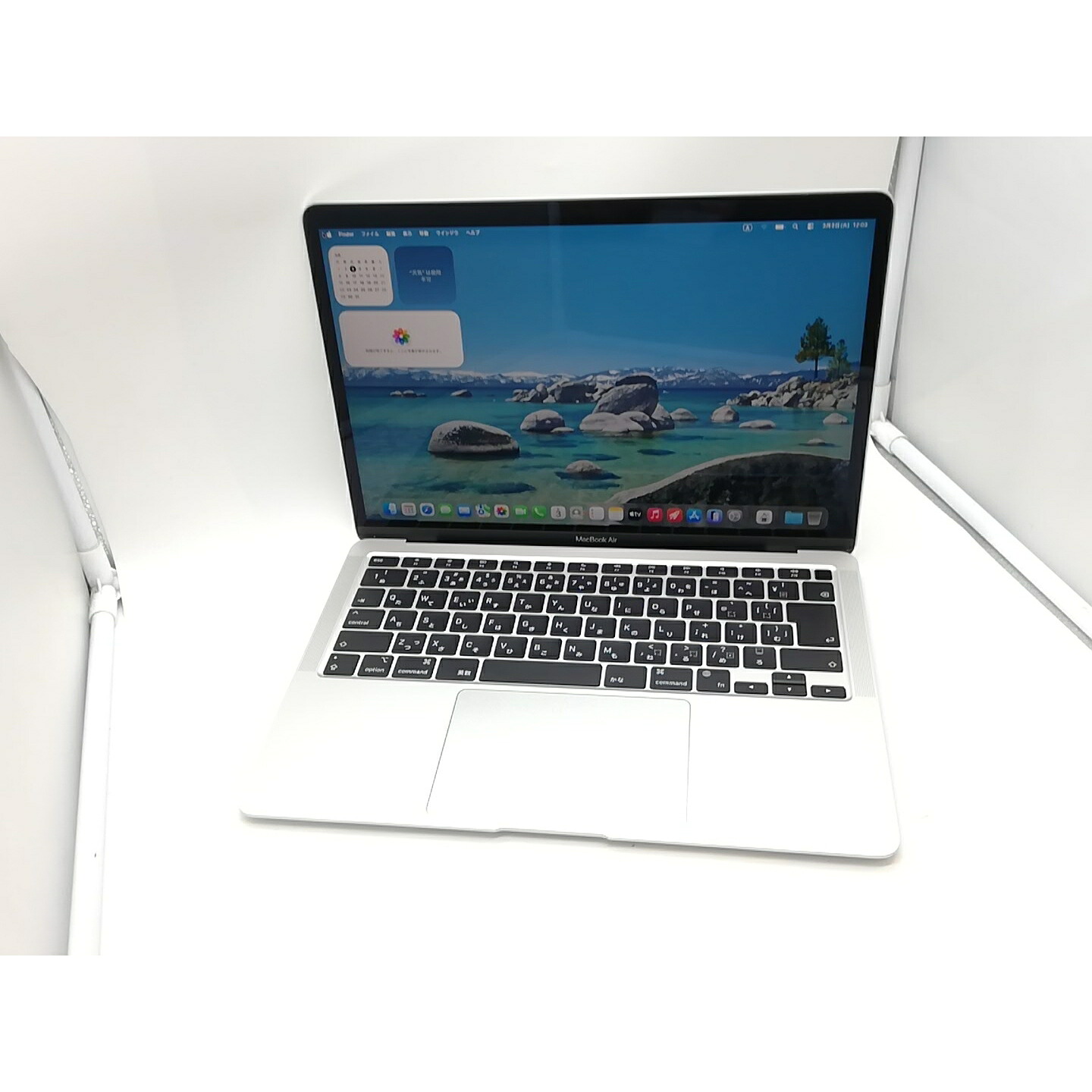 【中古】Apple MacBook Air 13インチ M1(CPU:8C/GPU:7C) 8GB/256GB シルバー MGN93J/A (M1・2020)【吉祥寺】保証期間１ヶ月【ランクB】