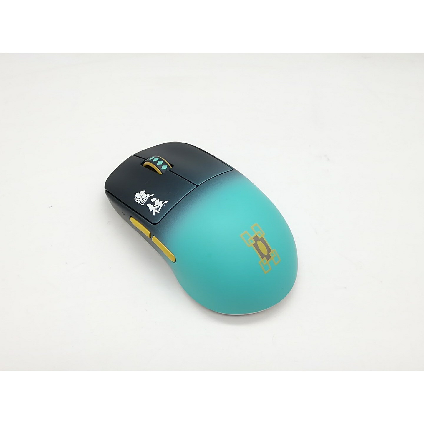 【中古品】Pulsar Gaming Gears Xlite V4 Amazon.co.jp: Pulsar Gaming Gears Xlite V4 Medium ワイヤレス