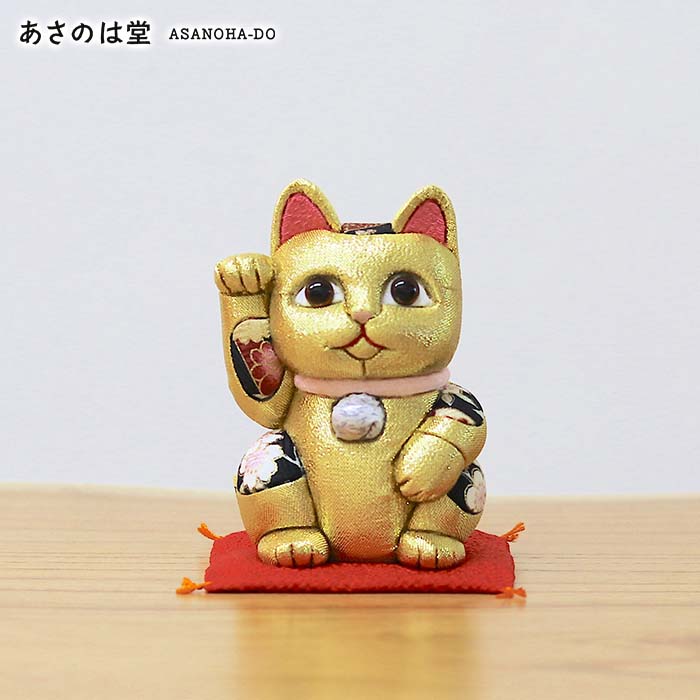 招き猫 | 日本の首都木目込み 招き猫 風水(中) | 金色 | 柿沼あやつり人形