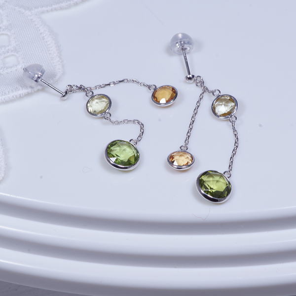 18金ホワイトゴールド　マルチカラーデザインピアス（PA-9281） 　ギフト　結婚式ｖｖｖｖ