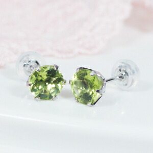K18WG 1.7ct ペリドットピアス 18金 ホワイトゴールド