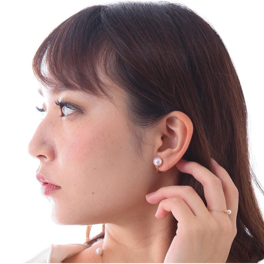 【お買い物マラソン店内全品13%OFF】母の日プレゼント パールイヤリング 本真珠 金色 ゴールド 大粒 8mm珠 イヤリング スタッドタイプ シルバー製 日本製 保証書付 ケース付 プレゼント ホワイト系 濱ノ雫 はまのしずく