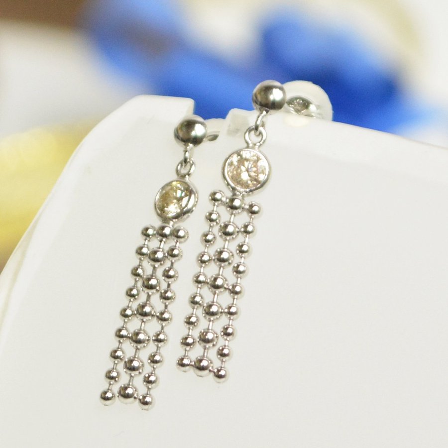 【お買い物マラソン店内全品13%OFF】母の日プレゼント ダイヤモンド diamond プラチナ ピアス TTLB チェーン付き ロング 揺れる 保証書 ケース付き