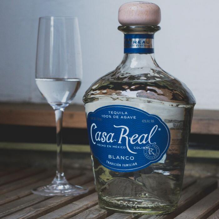 カーサレアルテキーラ Casa Real Tequila 無添加 アガベ100％ メキシコ 正規品 プレミアムテキーラ｜ジェイドックス 店