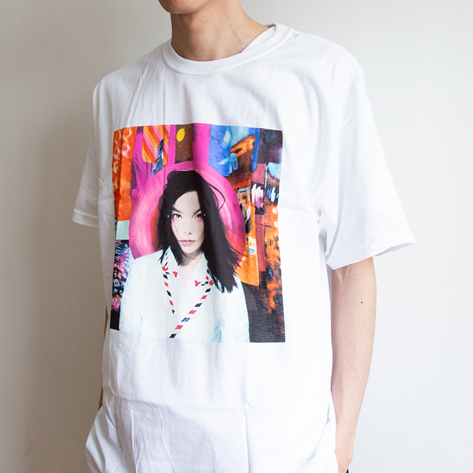 夏割!!】【 BJORK ビョーク 】 POST ALBUM TITLE T-SHIRTS ポスト