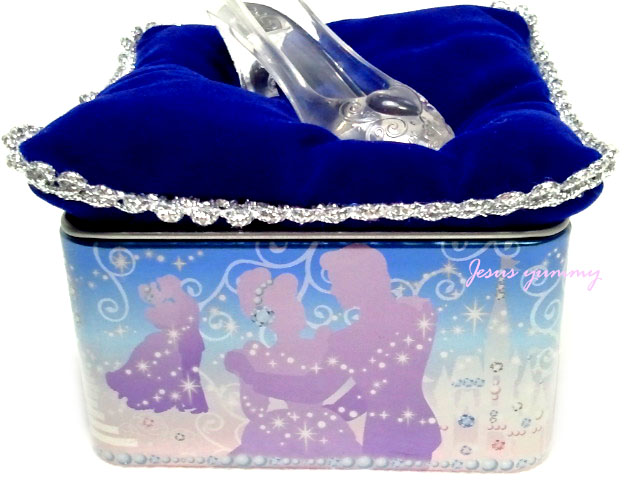 楽天市場 シンデレラ ガラスの靴 セイロンティー フラワーブレンド 缶 紅茶 ディズニーリゾートお土産袋付き Disney ｊｅｓｕｓ ｙｕｍｍｙ