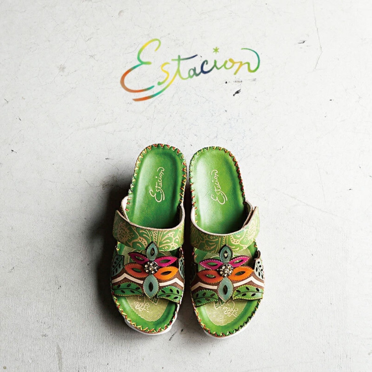 Estacion エスタシオン エスニック調レザーミュールサンダル 588-L3