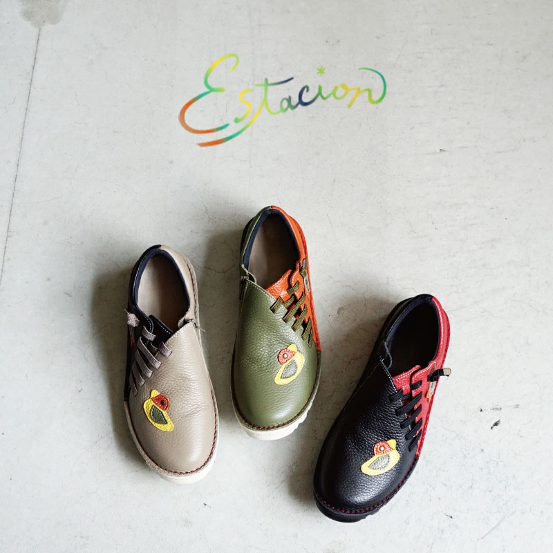 【当店一風変わった】Estacion エスタシオンアヒルモチーフレザースニーカー ES7334