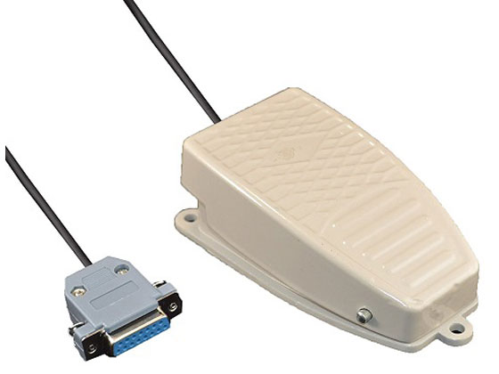 【お取り寄せ】アズワン チュービングポンプ用フットスイッチ(フロントラボ) Footswitch チューブポンプ ポンプ 加圧 減圧装置類 実験室用備品｜JET PRICE