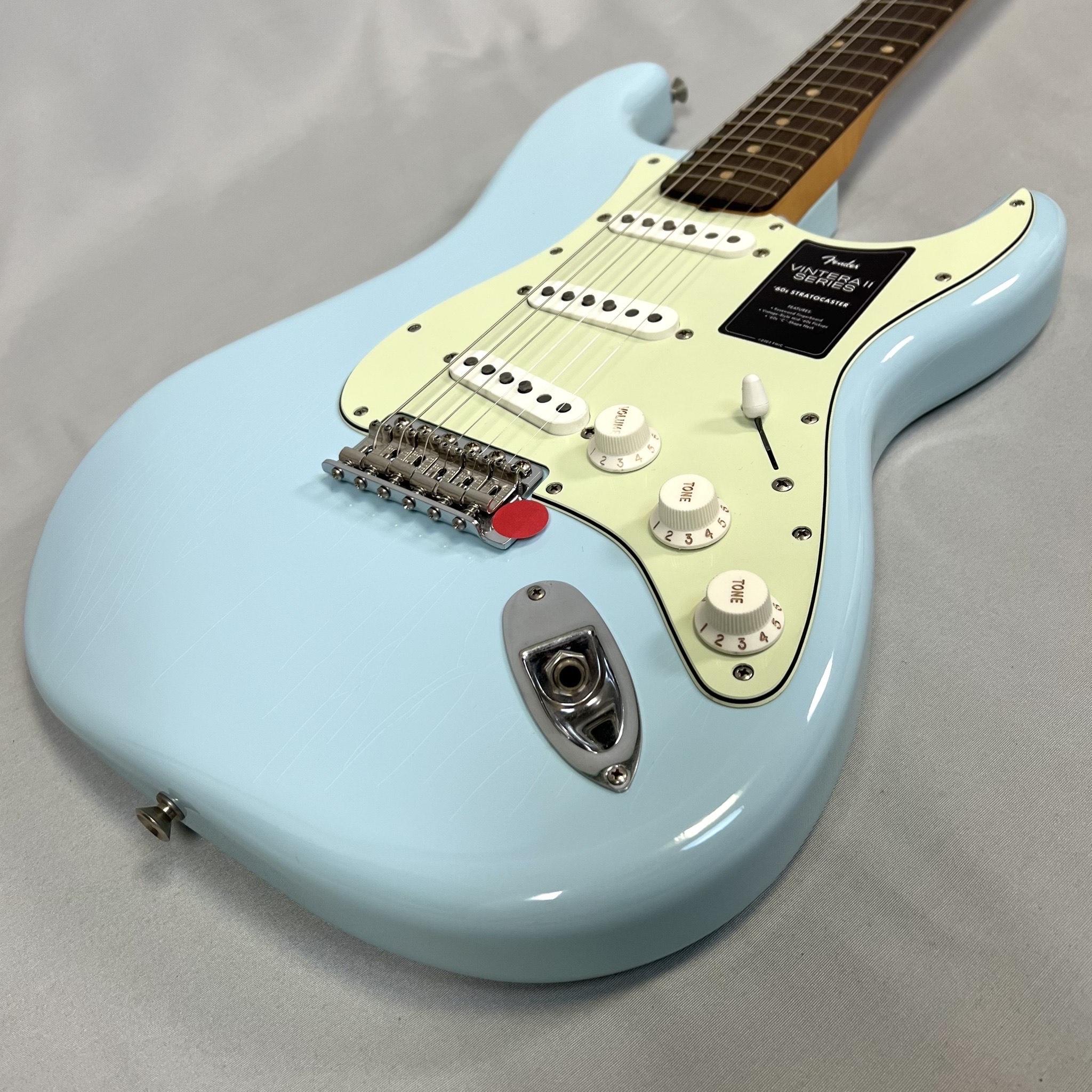 Fender Limited Edition Vintera・・ II Road Worn・・ '60s Stratocaster・・, Rosewood Fingerboard, Sonic Blue フェンダー リミテッド ビンテラ ロードウォーン ストラトキャスター ソニックブルー 【Stage- Guitar】エレキギター 青 水色