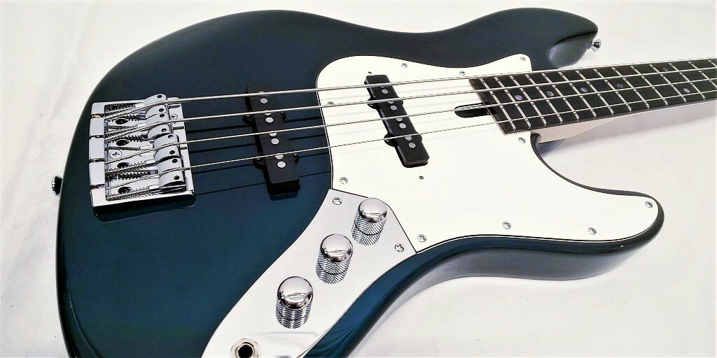 楽天市場 Tune Phoenix Bomber Bass Bb 4 Standard Passive Alder Lake Placid Blueフェニックス ボンバーベース ブルー 京都 Jeugia ジュージヤ 楽器