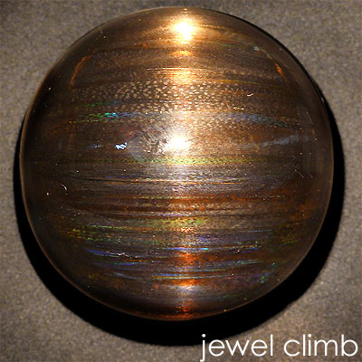 エンジェルヘア・スキャポライト（スカポライト）キャッツアイ 宝石 ルース ６６．７０ＣＴ｜直輸入価格のルース屋さん