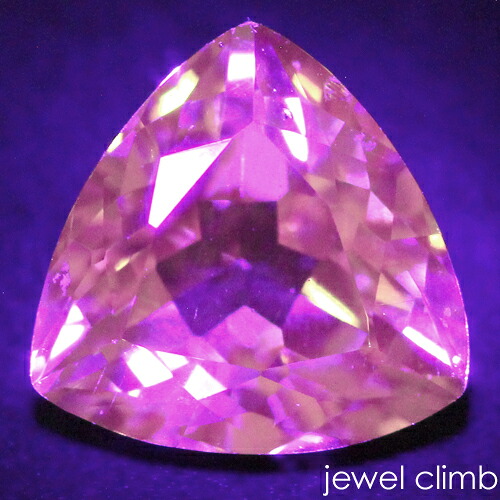 ＵＶ手合いインペリアル ガーネット 貴石 ルース ０．９９ＣＴ