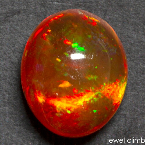 メキシコ合衆国乳白色 珠玉 ルース ３．９０ＣＴ