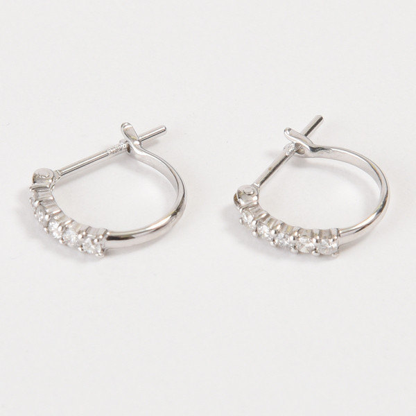 Pt900　プラチナ900　0.2ct　ダイヤモンド　フープピアス