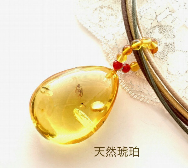 Amazon.co.jp: 幸せの宝石 天然琥珀 3連 ボリュームネックレス