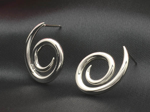 PI-0043【UZU】【ピアス】【しろがね色925】【鏡面完成】【上塗り相応う】
