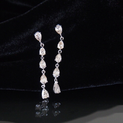 プラチナ ダイヤモンド 1.40ct 片耳0.7ct 揺れる雫ピアス シャンパンカラー ペアシェイプ ロングピアス ダイアモンド レディース プレゼント ギフト 記念日 誕生日 ご褒美|ダイヤ専門店 ジュエリーロイヤル