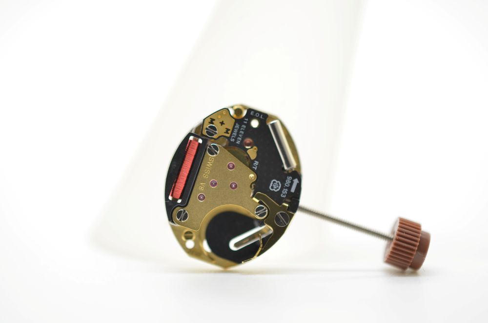 楽天市場】腕時計ムーブメント ETA (エタ) 976.001 クォーツ 腕時計用