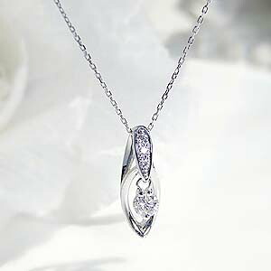 K18WG【0.15ct】ダイヤモンド ペンダント ジュエリー レディース ネックレス ホワイトゴールド ダイア 一粒 【Hカラークラス/SIクラス】４月誕生石 誕生日 記念日 ゆれる ダンシング ギフト プレゼント クリスマス 母の日｜Jeweluce 62,376円