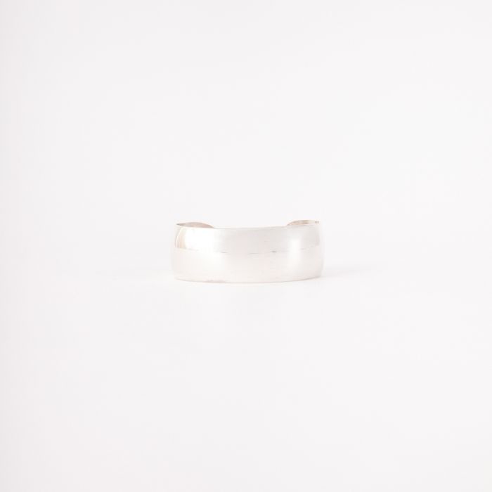 【送料無料】 ERICKA NICOLAS BEGAY エリッカ ニコラス ビゲイ アーチドバングル ENB1200020 レディース アクセサリー 2025AW S シルバー