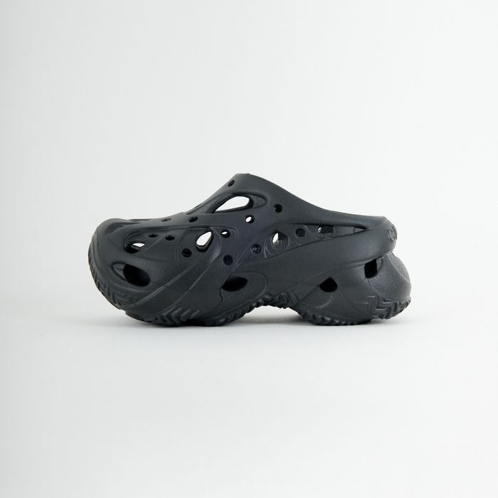 【送料無料】 Crocs クロックス ケージド クロッグ 211141 レディース 靴 サンダル 2026SS 20.0-21.0cm ブラック/ホワイト