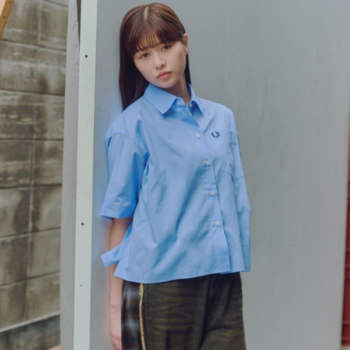 【送料無料】 FRED PERRY フレッドペリー 別注 ワンポイントロゴ刺繍シアーシャツ FPW-26S-035JF レディース トップス 長袖 2026SS S 全4色