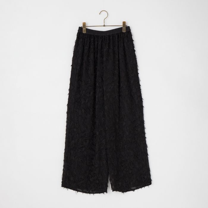 【送料無料】 CHIGNON シニヨン メッシュジャガードパンツ 3561-010KK レディース ボトムス 2026SS F ブラック/ホワイト
