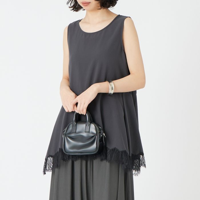 【送料無料】 CHIGNON シニヨン ヘムレースサテンタンクトップ 1561-061NH レディース トップス 2026SS F ブラック/ホワイト｜JEANS FACTORY Online Shop