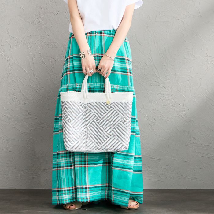 【貨物輸送無料】 Letra レ虎 メルカド御徒面子 (S) TAPETE 610725057 レディース 鞄 2026SS S 白いこと