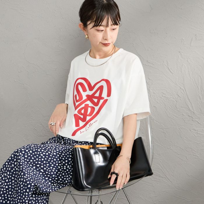 【送料無料】 Maison de L'allure メゾン ドゥ ラリュール アソートアートロゴプリントTシャツ M26312016 レディース トップス 半袖 2026SS F 全4色