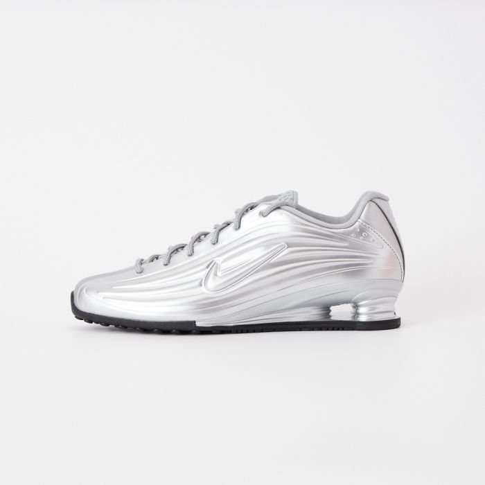 【貨物輸送無料】 NIKE ナイキ ショックス Z IO7843 レディース 靴 スニーカー 2026SS 24.0-25.0糎 しろがね色