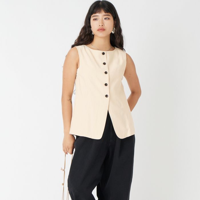 【送料無料】 CHIGNON シニヨン 麻ミックスジレトップス 4262-302KK レディース ベスト 2026SS F ベージュ/カーキ｜JEANS FACTORY Online Shop