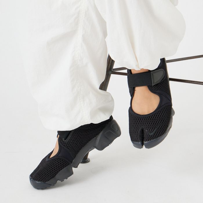 【店内全品貨物輸送無料】 NIKE ナイキ エア湖昇降機 メッシュ IW8074 レディース 靴 スニーカー 2026SS 23.0-25.0珊 黒いこと