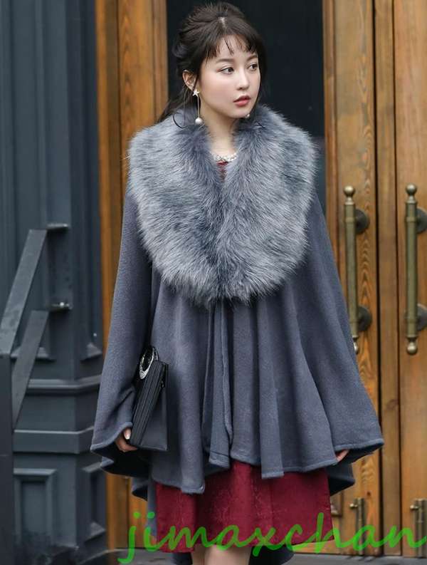 MaxMara ⭐︎ ケープコート　ファー　コート　毛皮ケープマント　羽織り　高級 MaxMara マックスマーラー ⭐︎ ファー コート 毛皮ケープマント