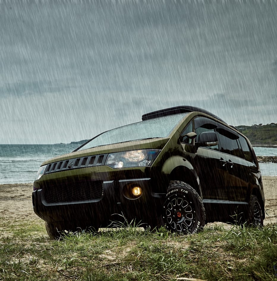 三菱 デリカD:5 MC前2007~2019 DELTAFORCE OVAL For DELICA MAT BLACK 16 x 7.0J +42 / 5-114.3|ベクタードライブ