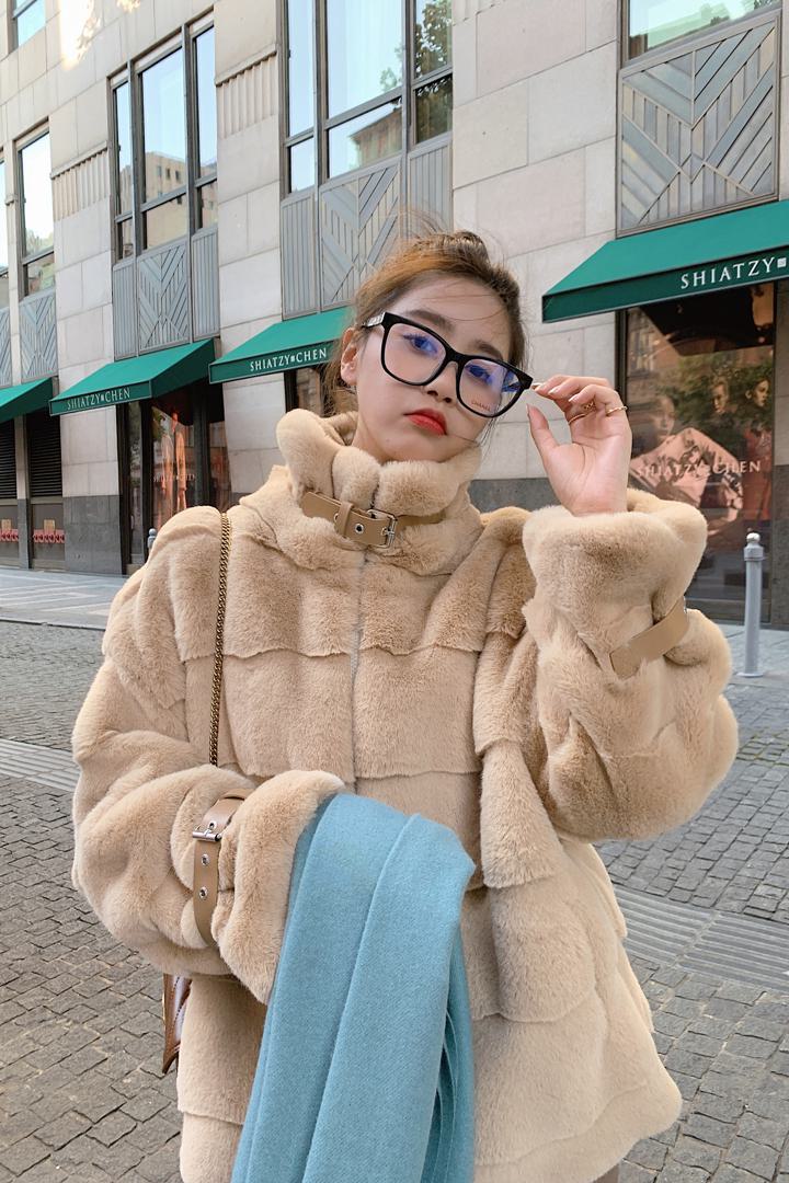 毛皮上衣 エコ毛皮 アウター ふわふわ 成年者好いたらしい 女子らしい 好いたらしいめ 韓国 流行り物 秋冬 如何様物 心地好い 厚地の外套 ２色合い D152