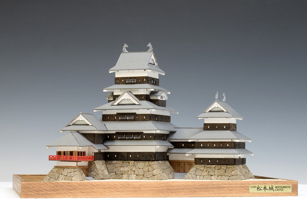 ウッディジョー 1/250 松本城 木製組立キット