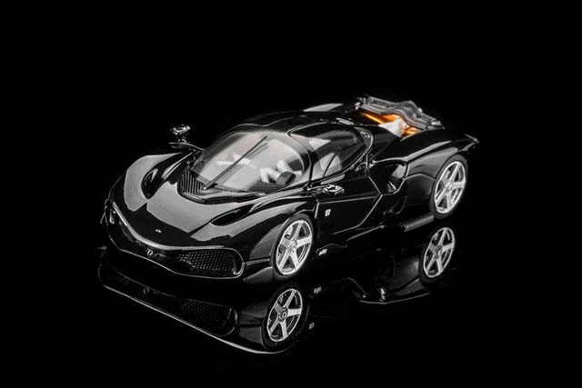 原動機へリックス 1/64 Nilu BLACK WATER-PARK BLACK【M67003】 ミニカー