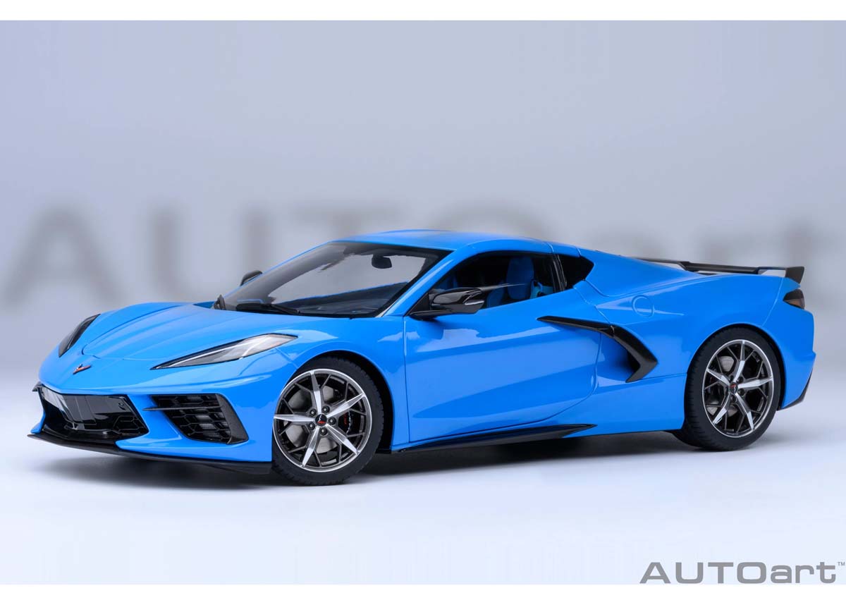 オート美術 1/18 シボレー コルベット (C8) スティング花の冠 Z51 (青み)【71281】 ミニカー