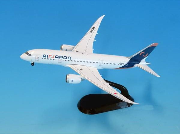 全日空商事 1/400 BOEING 787-8 JA803A Air Japan 新塗装（WiFiレドーム･ギアつき）【NQ40113】