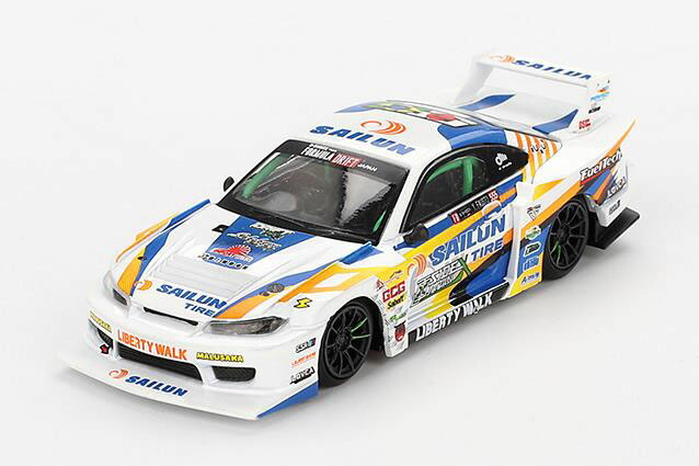 MINI GT 1/64 ジオラマ 日産モータースポーツ&カスタイマイズ MINI GT 1/64 (プラスチック製) ジオラマ 日産モータースポーツ