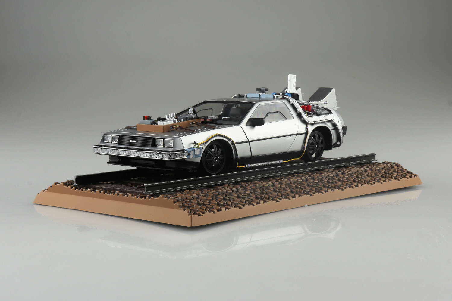 アオシマ 1/24 バック・トゥ・ザ・フューチャー PartIII タイムマシン レイルロード【BT-04】 プラモデル画像
