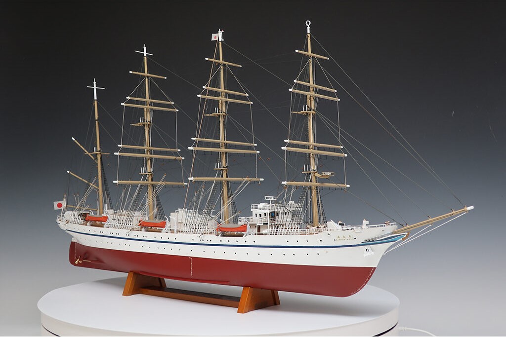 ウッディジョー 1/160 日本丸（帆なし） 木製組立キット