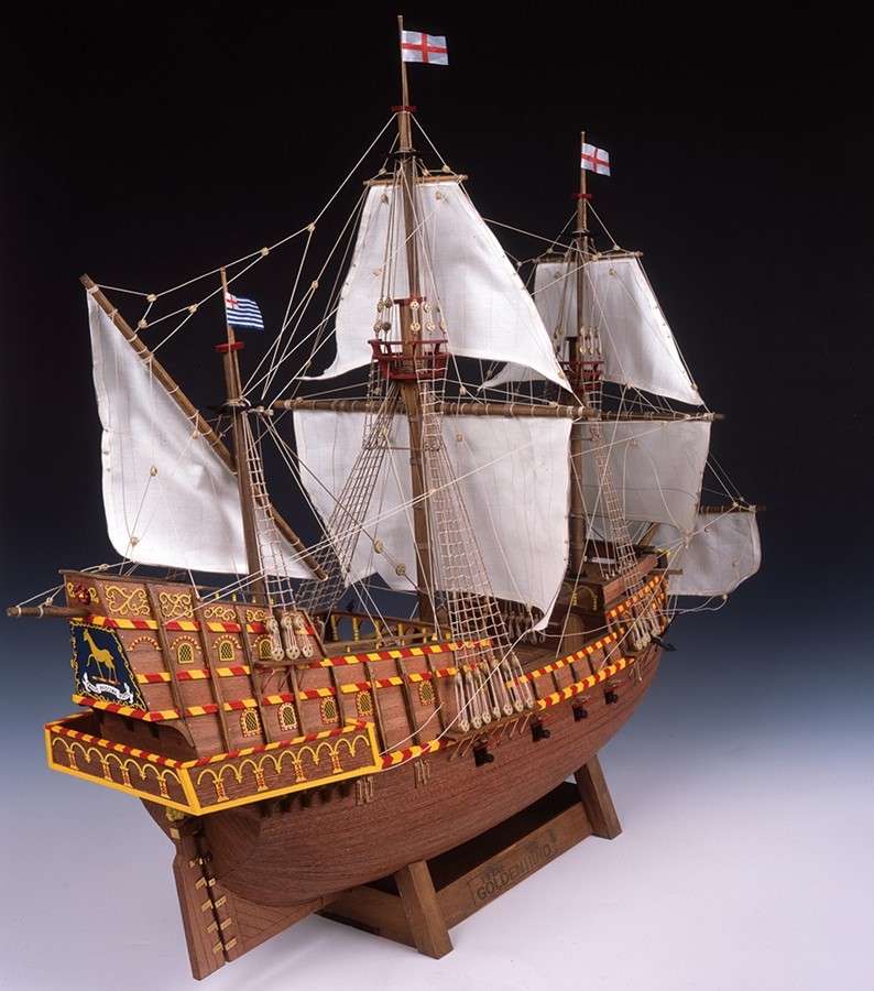 ウッディジョー 1/50 ゴールデンハインド 木製組立キット