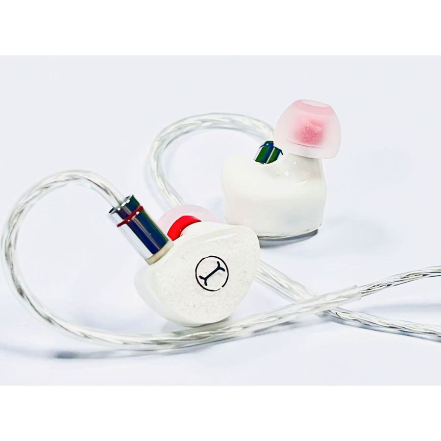 ダルマオーディオ ダイナミック密閉型カナルイヤホン Daystar DARUMA AUDIO