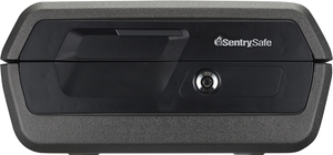 SENTRY 携帯型耐火・雨合羽蔵置き庫（A4） CFW30200 SENTRY お水校正刷り CWつづき物 [CFW30200]