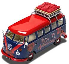 CORGI 【再生産】1/43 VW キャンパーバン ”Happy Anniversary”【CGCC02735】 ミニカー